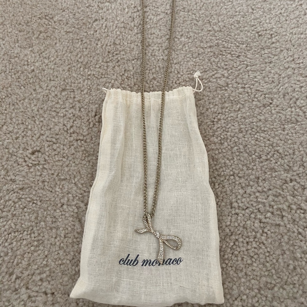 Club Monaco necklace